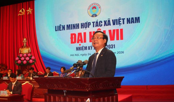 Thứ trưởng Võ Văn Hưng: "Hợp tác xã nông nghiệp là công cụ hiệu quả để tổ chức lại nền sản xuất nhỏ lẻ". Ảnh: Chu Khôi.