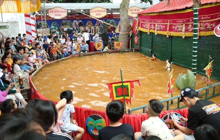  Nghệ thuật múa rối nước Đồng Ngư đang được lập hồ sơ đề nghị đưa vào Danh mục Di sản văn hóa phi vật thể quốc gia. 
