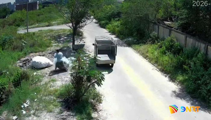 Một trường hợp bỏ rác sai quy định trên địa bàn phường Hòa Khánh bị camera phát hiện và đã bị lực lượng chức năng xử phạt. Ảnh: ĐẮC MẠNH