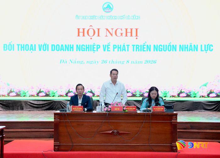 Chủ tịch UBND thành phố Nguyễn Mạnh Hùng phát biểu kết luận tại hội nghị. Ảnh: T.CÔNG