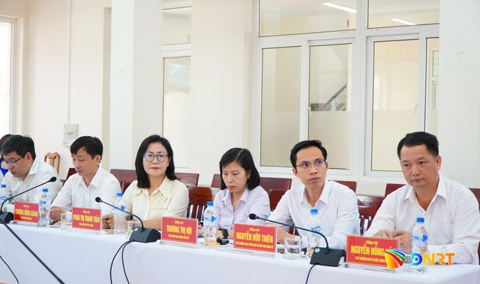Đại diện các sở, ban, ngành của thành phố tại tham dự buổi làm việc. Ảnh: VINH ANH