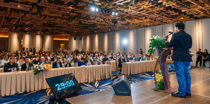 Ông Frank Lee chia sẻ góc nhìn về AI tại phiên khai mạc sự kiện