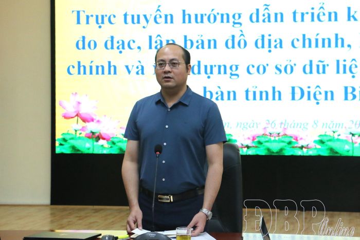 Đồng chí Lê Xuân Cảnh, Ủy viên Ban Chấp hành Đảng bộ tỉnh, Giám đốc Sở Nông nghiệp và Môi trường phát biểu tại hội nghị.