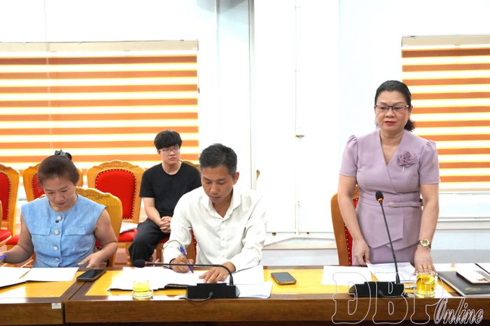 Lãnh đạo Sở Văn hóa, Thể thao và Du lịch tỉnh phát biểu kết luận tại cuộc họp.