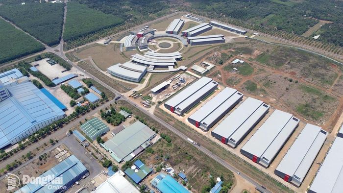 Quang cảnh Khu công nghiệp Dầu Giây nhìn từ trên cao. Ảnh: Xuân Phú