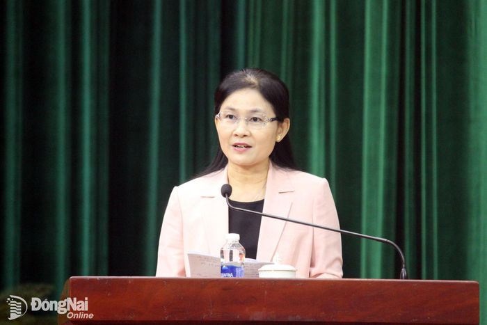 Đồng chí Tôn Ngọc Hạnh, Ủy viên Trung ương Đảng, Phó Bí thư Thường trực Thành ủy, Chủ tịch HĐND thành phố phát biểu tại hội nghị. Ảnh: Trần Danh