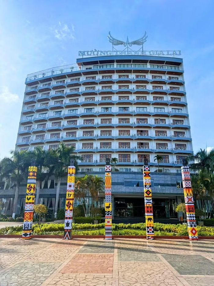 Mường Thanh Grand Gia Lai là khách sạn 4 sao duy nhất tại Pleiku. Ảnh: Trà My