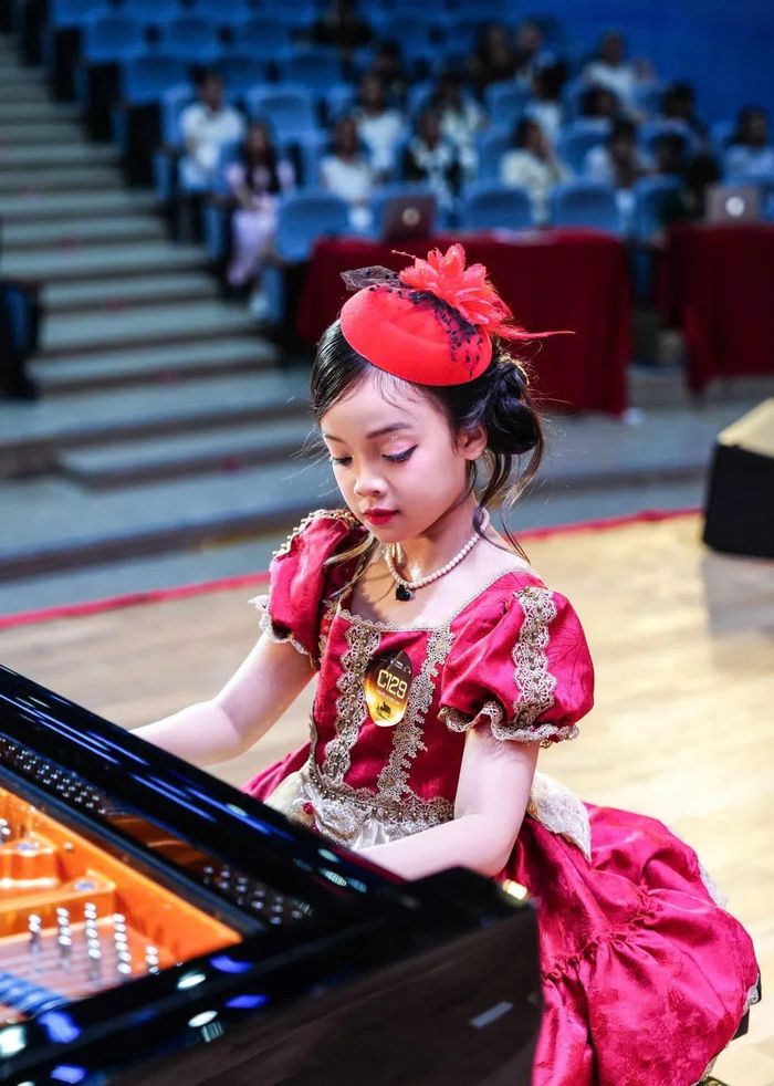 Màn trình diễn của Trúc Linh tại cuộc thi Tìm kiếm tài năng piano Việt Nam 2026.
