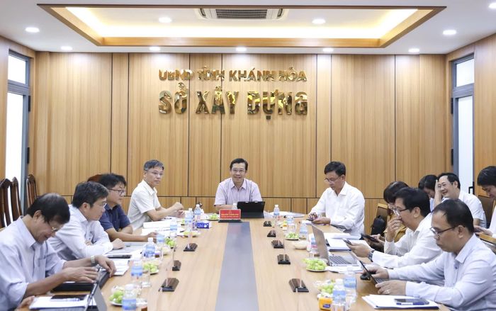 Quang cảnh cuộc họp.