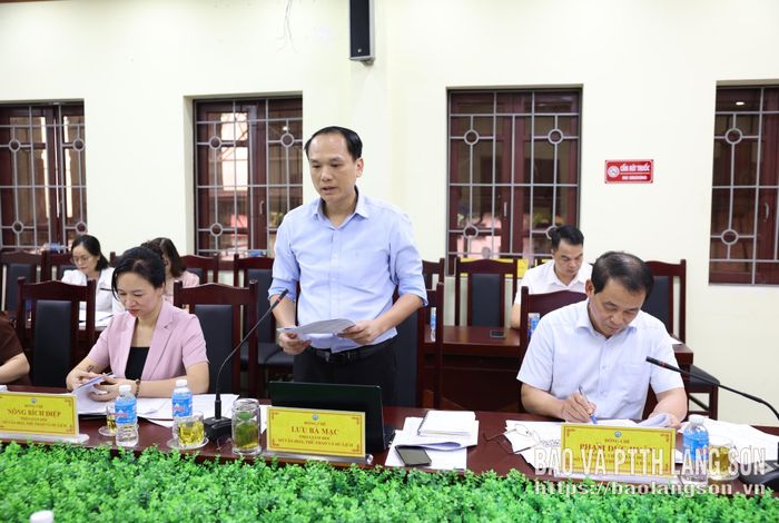 Lãnh đạo Sở VHTT&DL làm rõ một số nội dung liên quan tại buổi làm việc