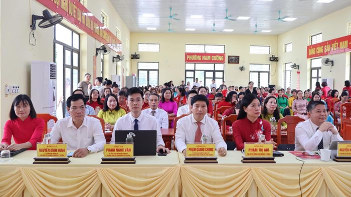 Đại biểu dự hội nghị.