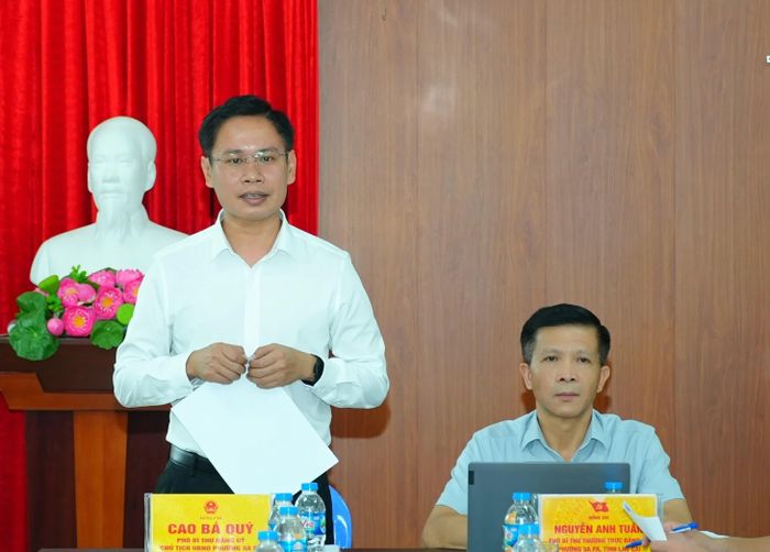Đồng chí Cao Bá Quý, Chủ tịch UBND phường Sa Pa kết luận hội nghị.