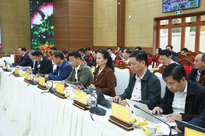 Các sở, ngành tham dự hội nghị