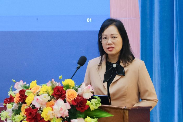 Bà Nguyễn Thị Diệu Linh, Học viện Ngoại giao, Bộ Ngoại giao truyền đạt các nội dung đến học viên