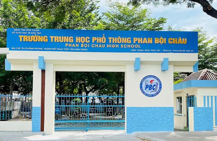 Trường PTTH Phan Bội Châu - Phan Thiết là 1 trong 10 trường được Sở GD&ĐT cho phép tuyển sinh bổ sung