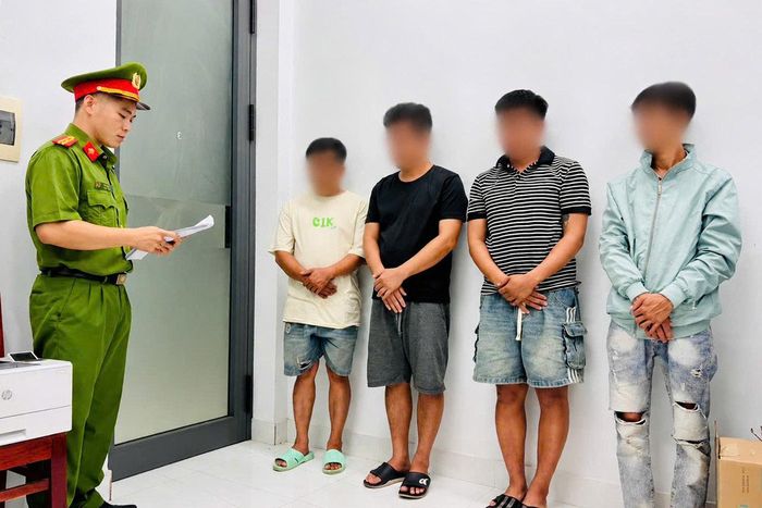 Cơ quan Cảnh sát điều tra, Công an tỉnh Lâm Đồng đọc lệnh giữ người trong trường hợp khẩn cấp và quyết định tạm giữ hình sự các đối tượng có liên quan