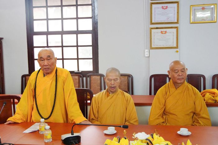 Hòa Thượng Thích Thanh Tân bày tỏ cảm ơn sâu sắc tới Đảng ủy, Bộ CHQS tỉnh