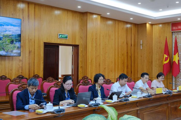 Các cơ quan chuyên môn về khoa học, công nghệ và môi trường dự buổi làm việc