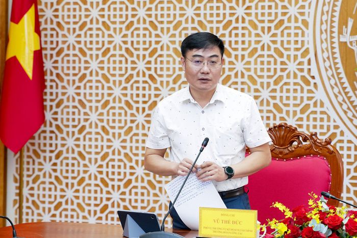 Ông Vũ Thế Đức, Phó Vụ trưởng Vụ Kế hoạch, Tài chính, Trưởng đoàn công tác phát biểu tại buổi làm việc