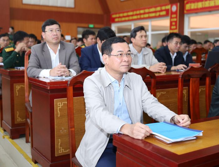 Lãnh đạo các sở, ngành của tỉnh dự hội nghị