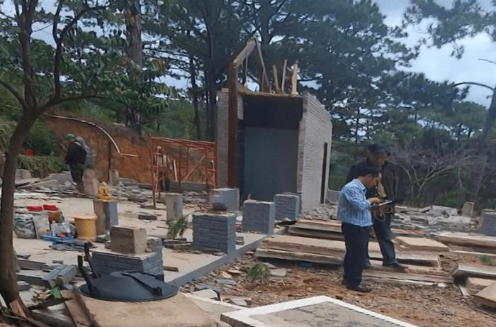Công trình vi phạm trên đất rừng được UBND xã Lạc Dương tháo dỡ (Ảnh do UBND xã Lạc Dương cung cấp)