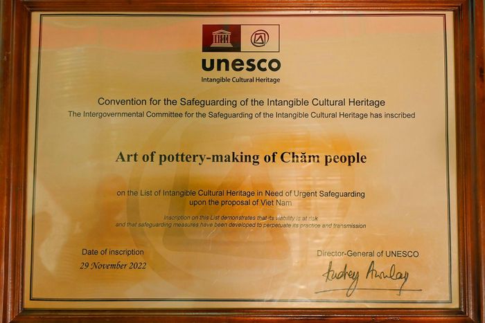 Nghề gốm truyền thống của người Chăm” được UNESCO ghi danh