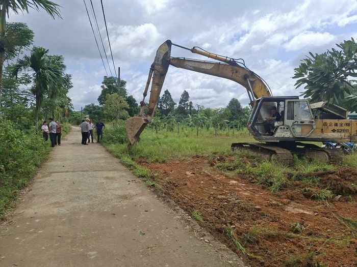 UBND xã Cát Tiên tổ chức khởi công dự án nâng cấp 2 tuyến đường giao thông nông thôn thuộc thôn Nam Ninh