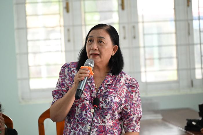 Bà Thái Thị Mai, Phó Giám đốc phụ trách Trạm y tế xã Hàm Kiệm cho rằng các trạm y tế quản lý địa bàn rộng, trong khi nhân lực đang thiếu