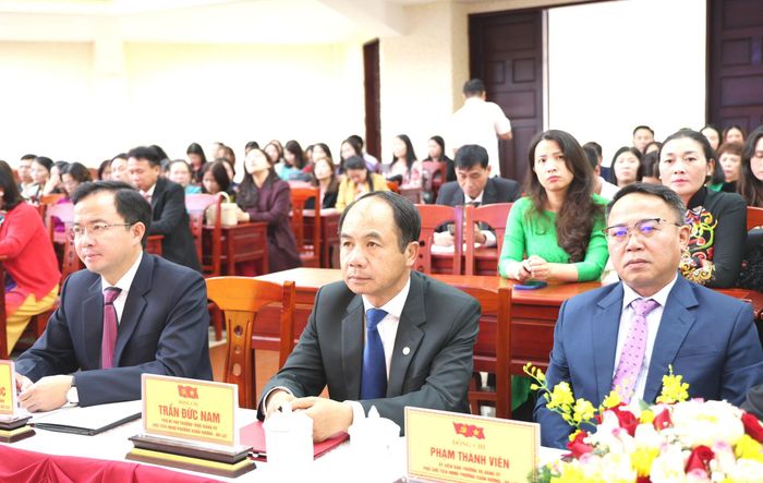 Lãnh đạo Đảng ủy phường Xuân Hương - Đà Lạt tham dự lễ tổng kết