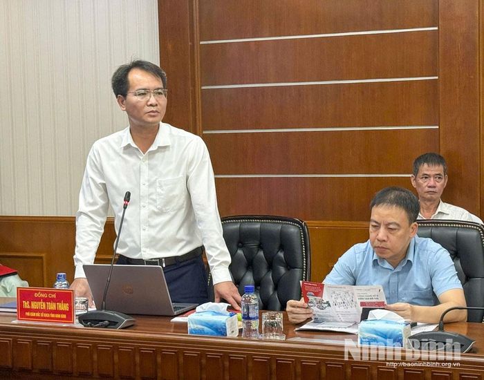 Đồng chí Nguyễn Toàn Thắng, Phó Giám đốc Sở KH&CN phát biểu đề dẫn Hội thảo.
