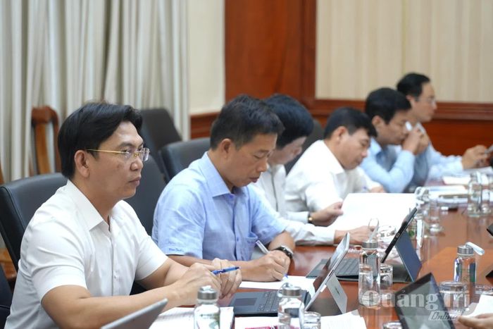 Các đại biểu tham dự buổi làm việc - Ảnh: T.Đ