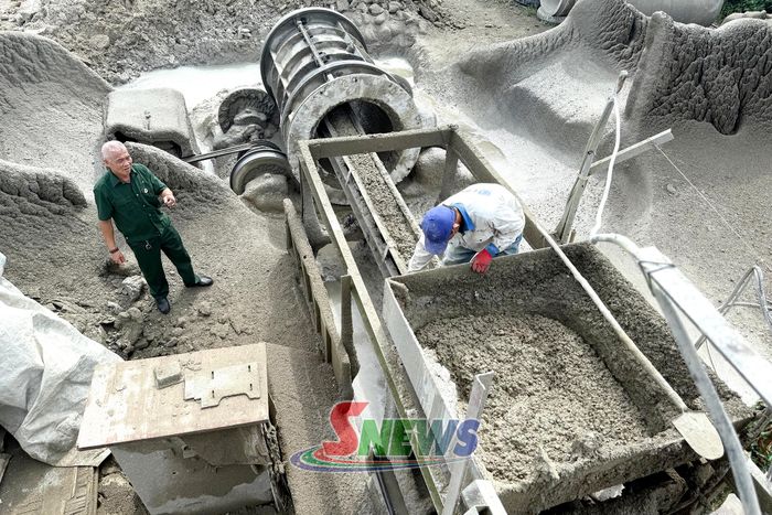 Hệ thống đúc cống bê tông tươi của Công ty TNHH Xây dựng và Sản xuất kinh doanh tổng hợp Hoàng Dương, xã Mai Sơn.