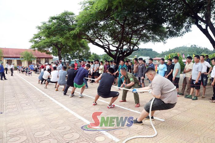 Thi kéo co nội dung nam.