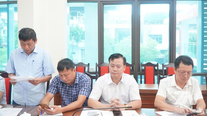 Đại biểu phát biểu tại cuộc họp.