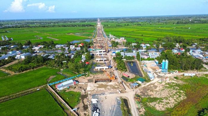 Các dự án giao thông đoạn qua địa bàn xã Vĩnh Thuận đang được triển khai đầu tư. (Nguồn: Trung tâm Văn hóa xã Vĩnh Phong)