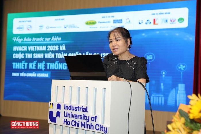 PGS.TS. Đàm Sao Mai - Phó Hiệu trưởng Trường Đại học Công nghiệp TP. Hồ Chí Minh cho biết, Nhà trường tự hào khi được đồng hành cùng ASHRAE, VISRAE, Informa Markets và cộng đồng doanh nghiệp tạo nên một sân chơi mang đậm tính thực tiễn cho sinh viên.