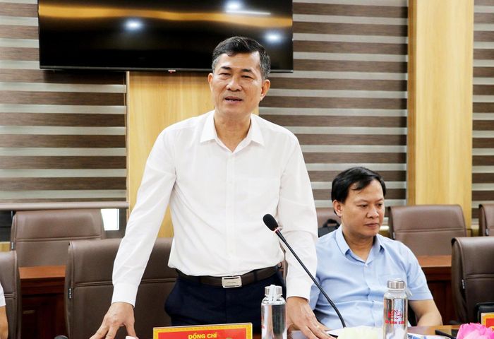 Phó Chủ tịch UBND tỉnh Nghệ An - Thái Văn Thành chia sẻ về những giải pháp, nỗ lực vượt khó của địa phương suốt quá trình triển khai xây dựng các dự án trường dân tộc nội trú liên cấp giai đoạn 1 (Ảnh: P. Quỳnh).