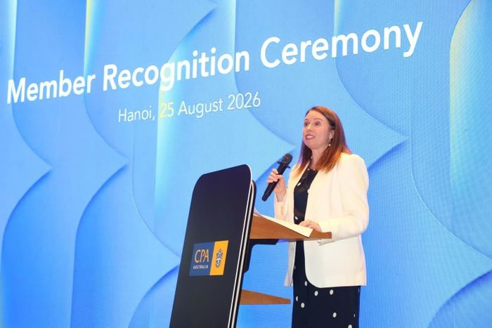 Giám đốc phụ trách hội viên toàn cầu của CPA Australia Rebecca Keppel-Jones phát biểu tại sự kiện. Ảnh: Đức Minh