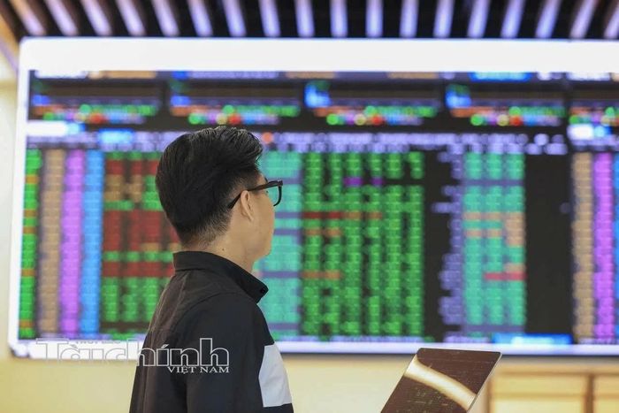 Phiên tăng mạnh hôm nay tiếp tục củng cố xu hướng đi lên của VN-Index. Ảnh: Đức Thanh