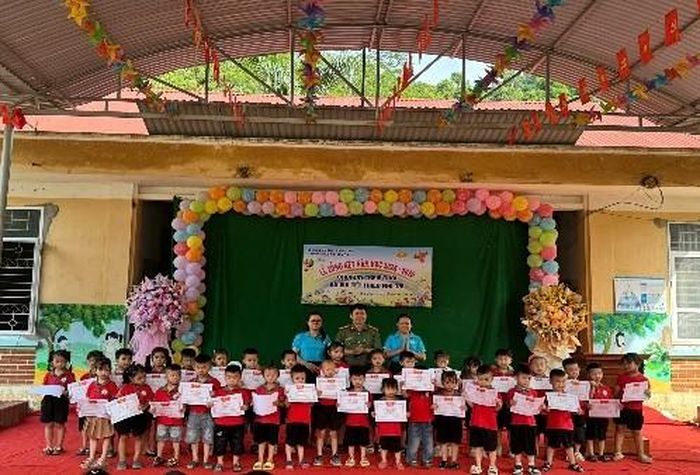 Công an xã Hồng Thái trong các hoạt động vì cộng đồng