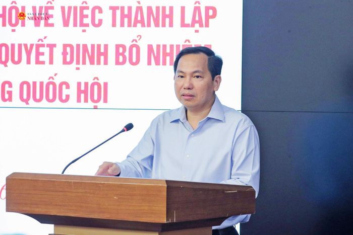 Tổng Thư ký Quốc hội, Chủ nhiệm Văn phòng Quốc hội Lê Quang Mạnh phát biểu tại Hội nghị
