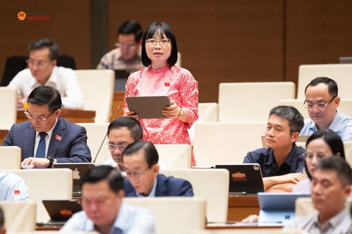 ĐBQH Nguyễn Thị Việt Nga (TP. Hải Phòng). Ảnh: Phạm Thắng