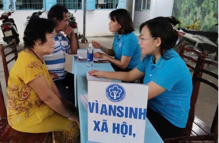 TP. Hồ Chí Minh giao các đơn vị, địa phương chủ động phát động làm việc vào ngày thứ Bảy và ngoài giờ hành chính đối với những nhiệm vụ cấp bách