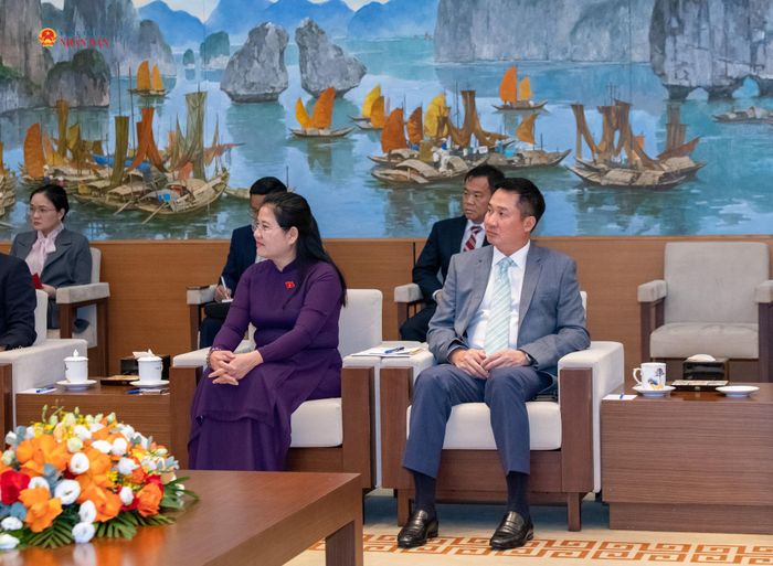 Các đại biểu tại cuộc tiếp