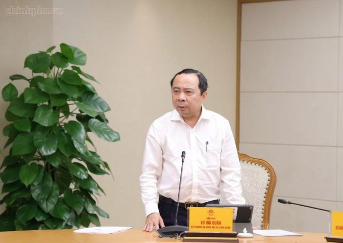 Bộ trưởng Khoa học và Công nghệ Vũ Hải Quân báo cáo tại cuộc họp. Ảnh: VGP.