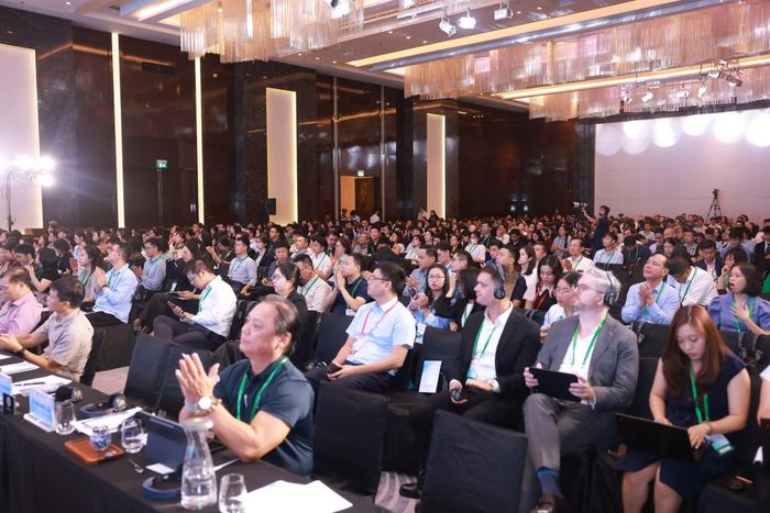 Gần 800 đại biểu trong và ngoài nước tham dự hội nghị