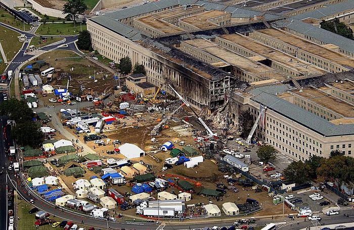 Lầu Năm Góc sau vụ tấn công khủng bố ngày 11/9/2001 Ảnh: U.S. Department of Defense