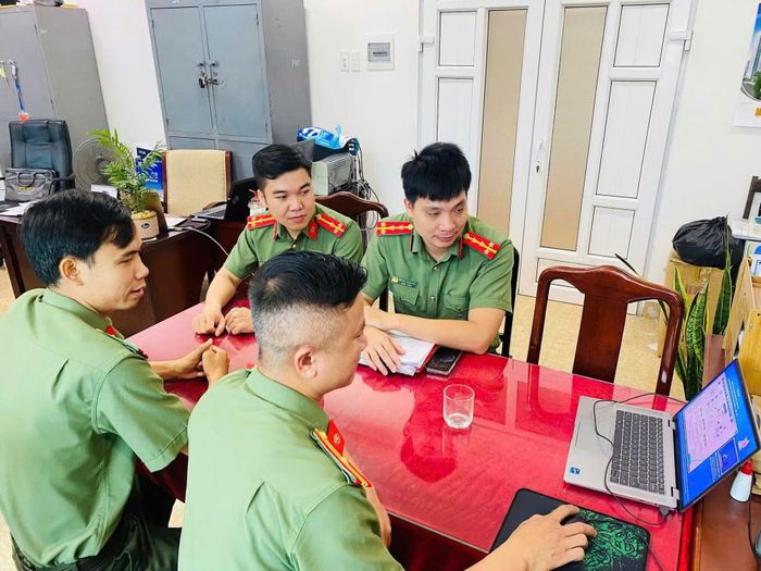 CBCS Công an TP Huế đẩy mạnh ứng dụng công nghệ thông tin, chuyển đổi số để thực hiện tốt nhiệm vụ được giao.