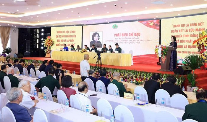 Phó Chủ tịch Quốc hội Nguyễn Thị Hồng phát biểu tại Đại hội.