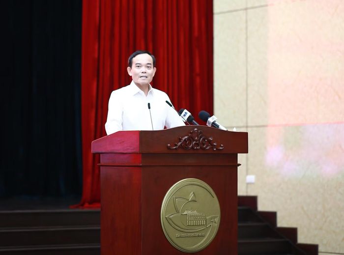 Bí thư Thành ủy TP Hồ Chí Minh Trần Lưu Quang phát biểu kết luận hội nghị.